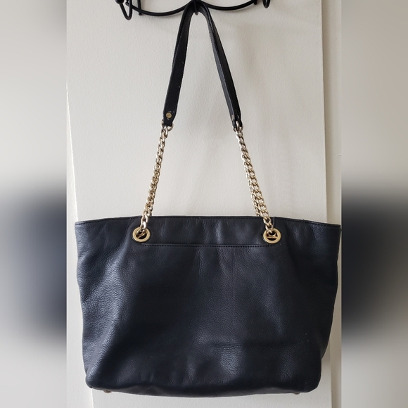 Michael Kors Black Leather Jet Set Gold Chain Shoulder Bag - Picture 7 of 8